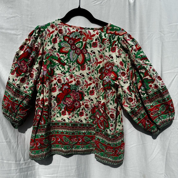 Gibson Latimer Floral Puff Sleeve Blouse - Red and Green - Picture 2 of 4